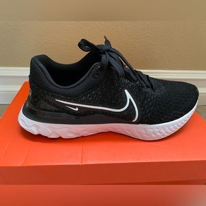 Women’s Nike React Infinity Flyknit